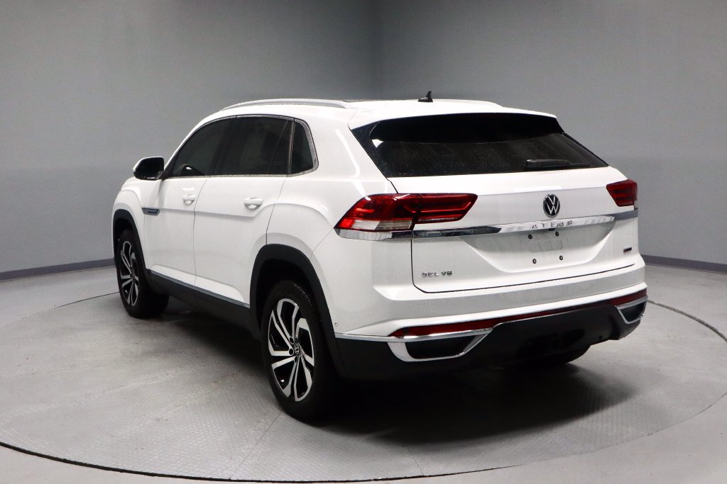Used 2020 Volkswagen Atlas Cross Sport SEL Premium AWD/4WD image 9