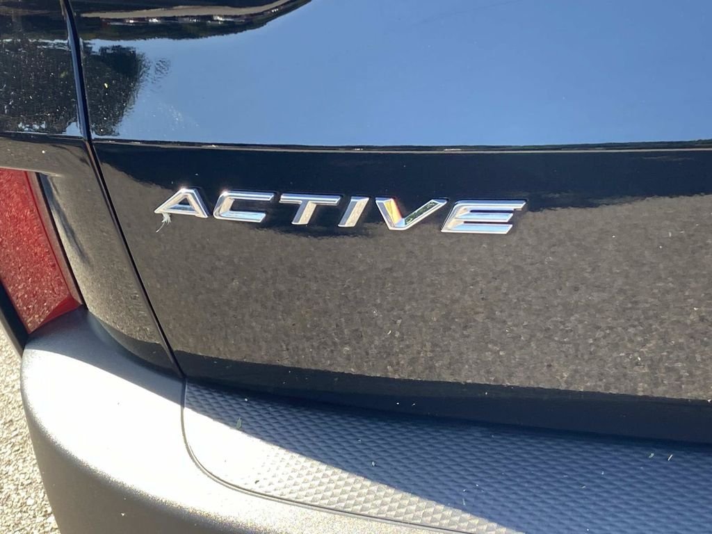 Certified 2025 Ford Escape Active FWD image 5