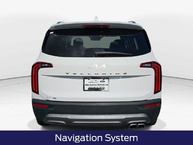 Used 2022 Kia Telluride EX w/ EX Premium Package FWD image 5