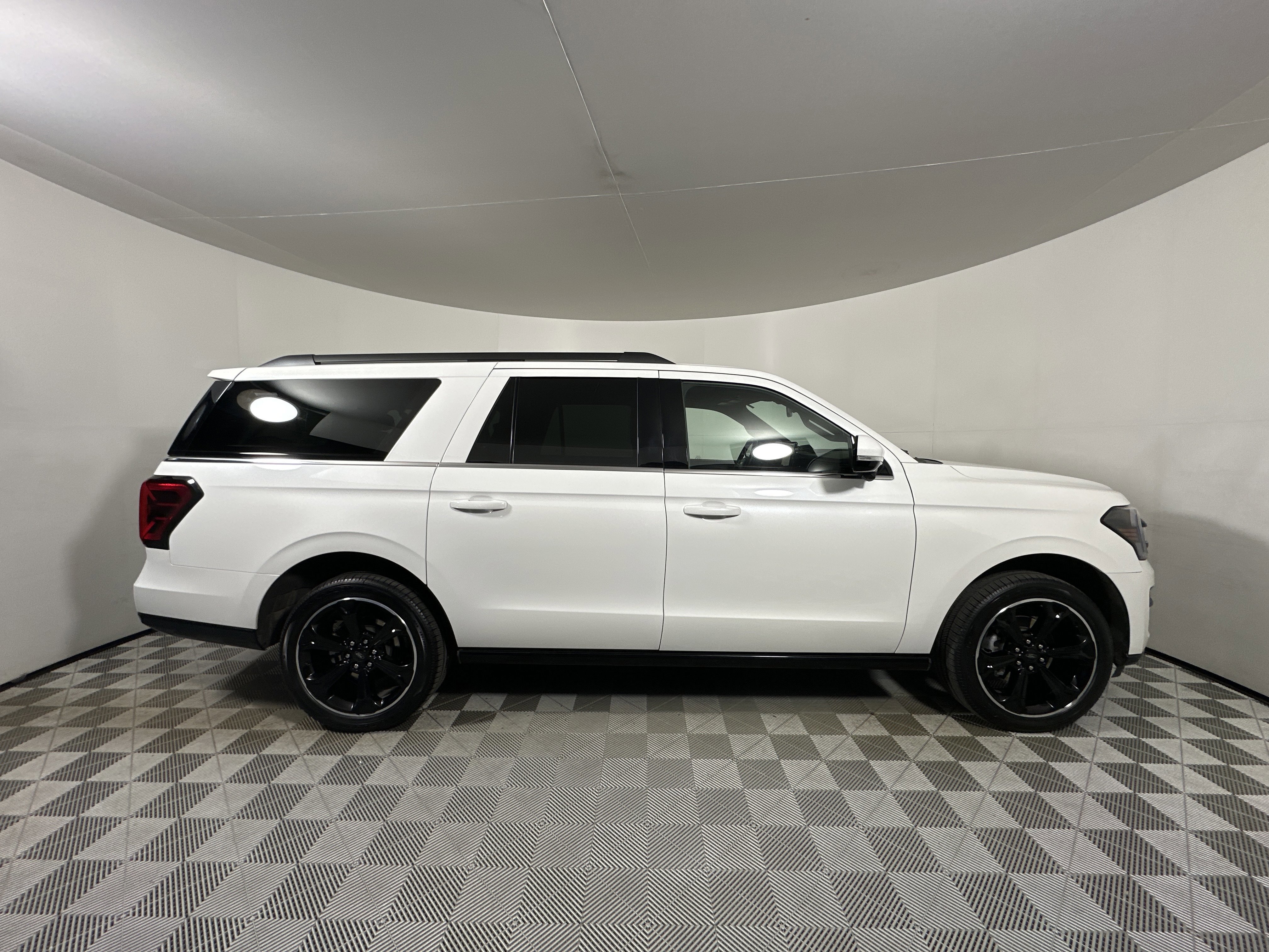 Certified 2024 Ford Expedition Max Limited image 6