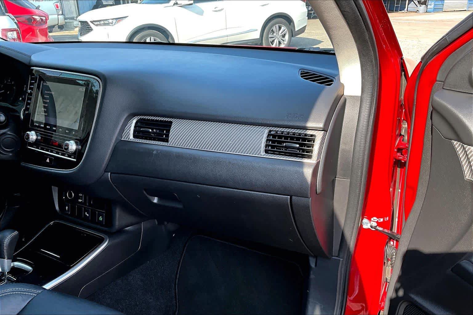 Used 2020 Mitsubishi Outlander SEL FWD image 19