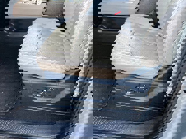 Certified 2024 Ford Expedition Limited image 8