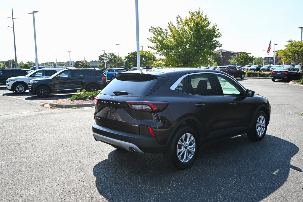 Certified 2023 Ford Escape Active w/ Tech Pack #2 image 5