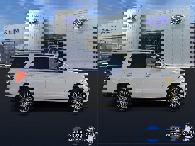 Certified 2023 Ford Expedition Limited image 2