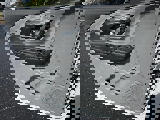 Used 2022 GMC Terrain SLE w/ Driver Convenience Package image 19