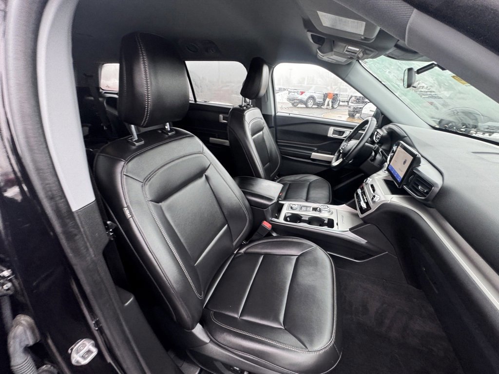 Certified 2023 Ford Explorer XLT w/ Equipment Group 202A image 24