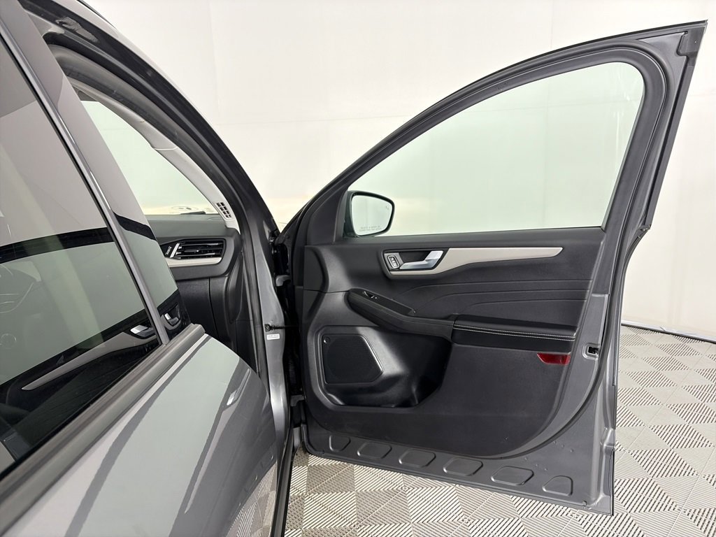 Certified 2022 Ford Escape SEL w/ Class II Trailer Tow Package image 30