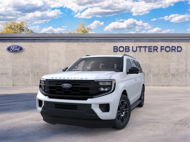 Certified 2025 Ford Expedition Active RWD image 2