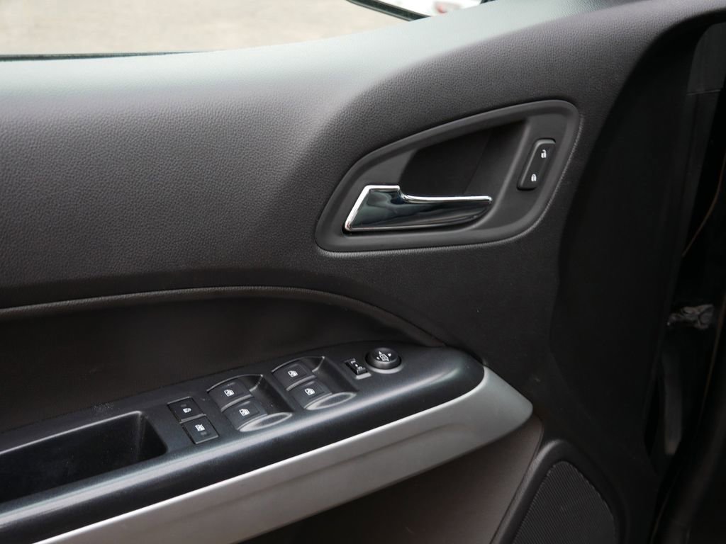 Used 2021 Chevrolet Colorado ZR2 w/ Colorado ZR2 Bison Edition image 15