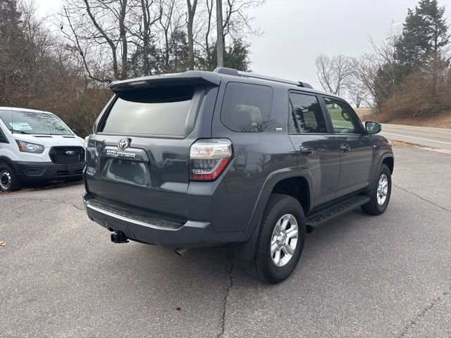Used 2024 Toyota 4Runner SR5 Premium image 3