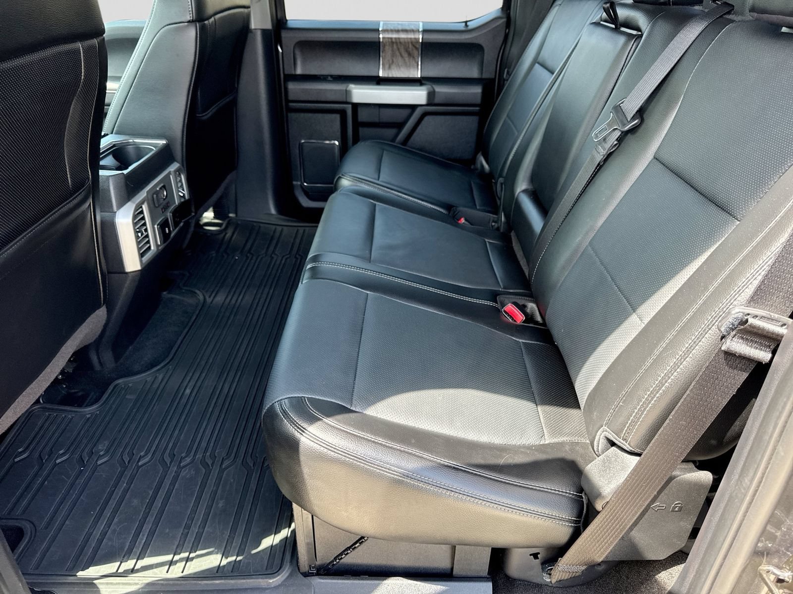 Certified 2017 Ford F350 Lariat w/ Lariat Ultimate Package AWD/4WD image 24