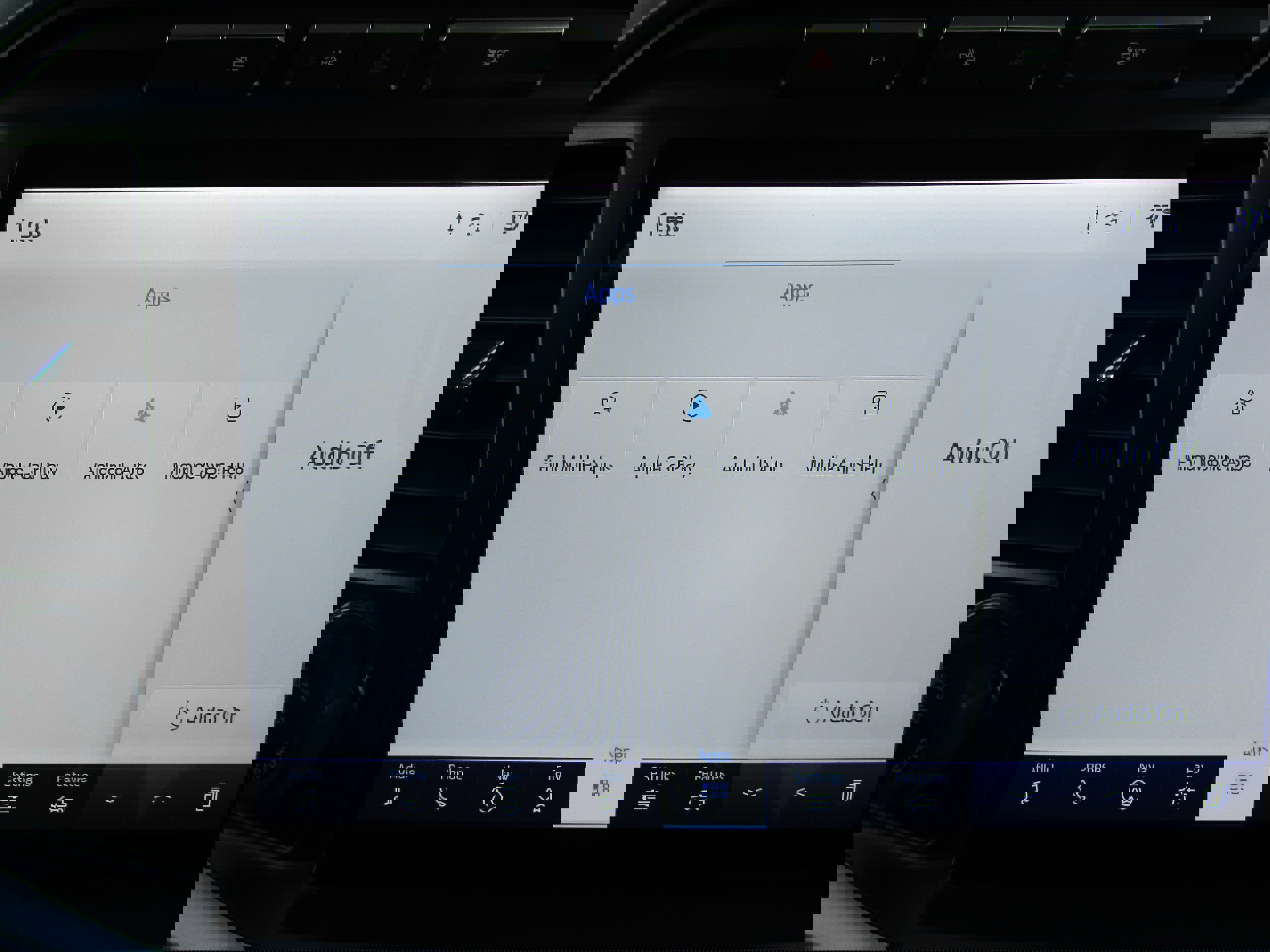 Certified 2022 Ford F150 XLT w/ Equipment Group 302A High image 40