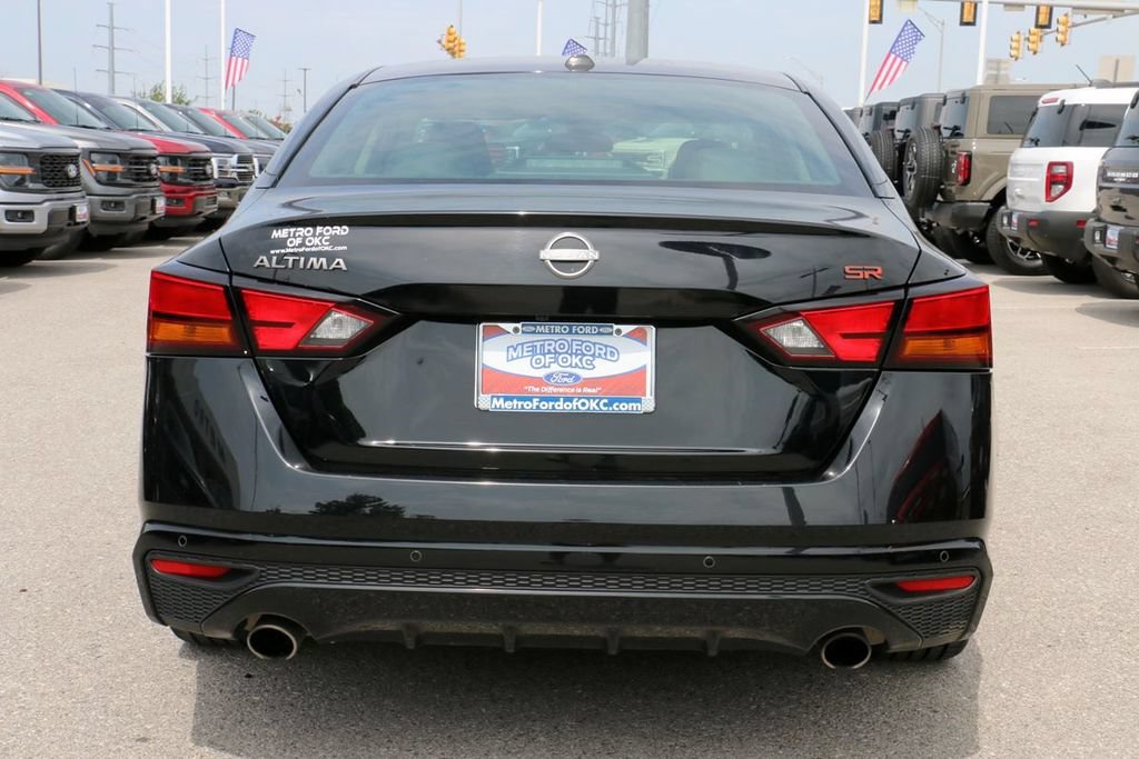 Used 2024 Nissan Altima 2.5 SR FWD image 6