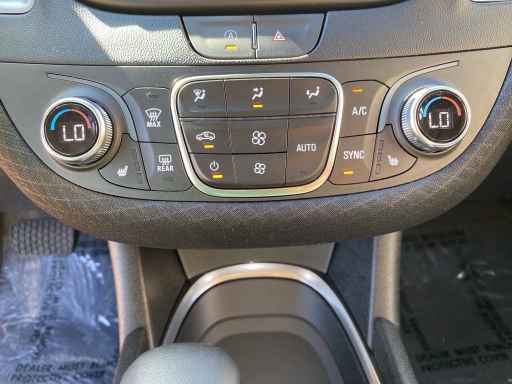 Used 2024 Chevrolet Malibu LT image 35