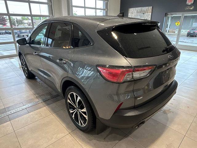 Certified 2022 Ford Escape SE w/ SE Sport Appearance Package AWD/4WD image 5