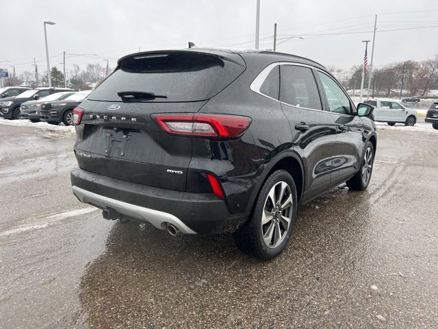 Certified 2023 Ford Escape Platinum w/ Premium Technology Package image 4