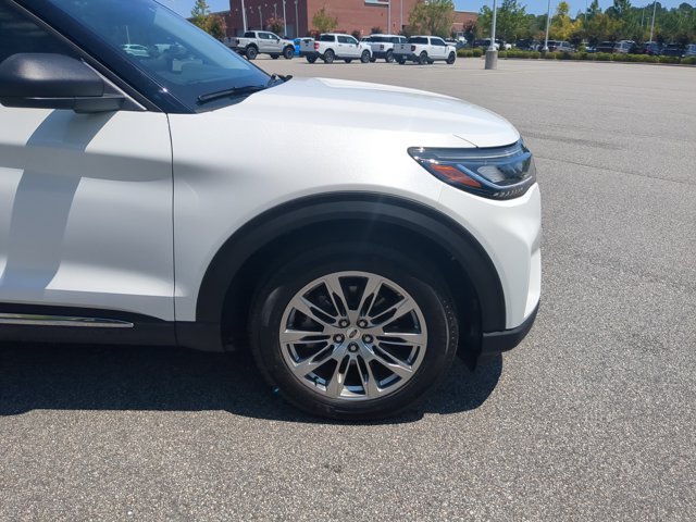 Certified 2025 Ford Explorer Active w/ Active Comfort Package AWD/4WD image 11