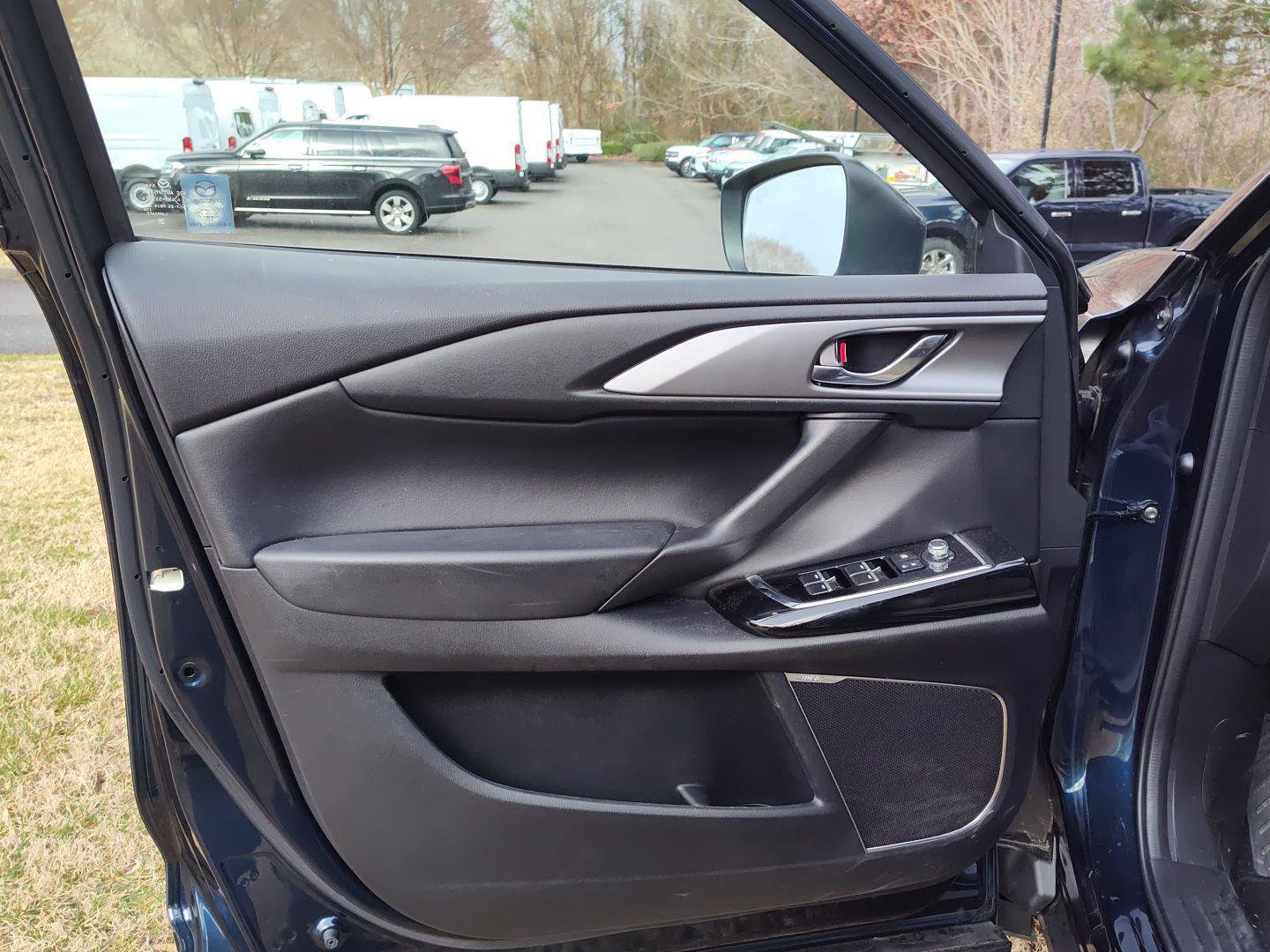 Used 2022 MAZDA CX-9 Touring w/ Touring Premium Package image 11