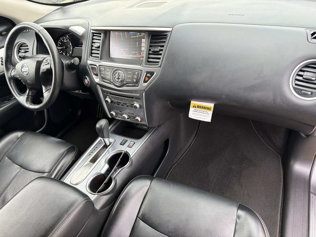 Used 2020 Nissan Pathfinder SL FWD image 15