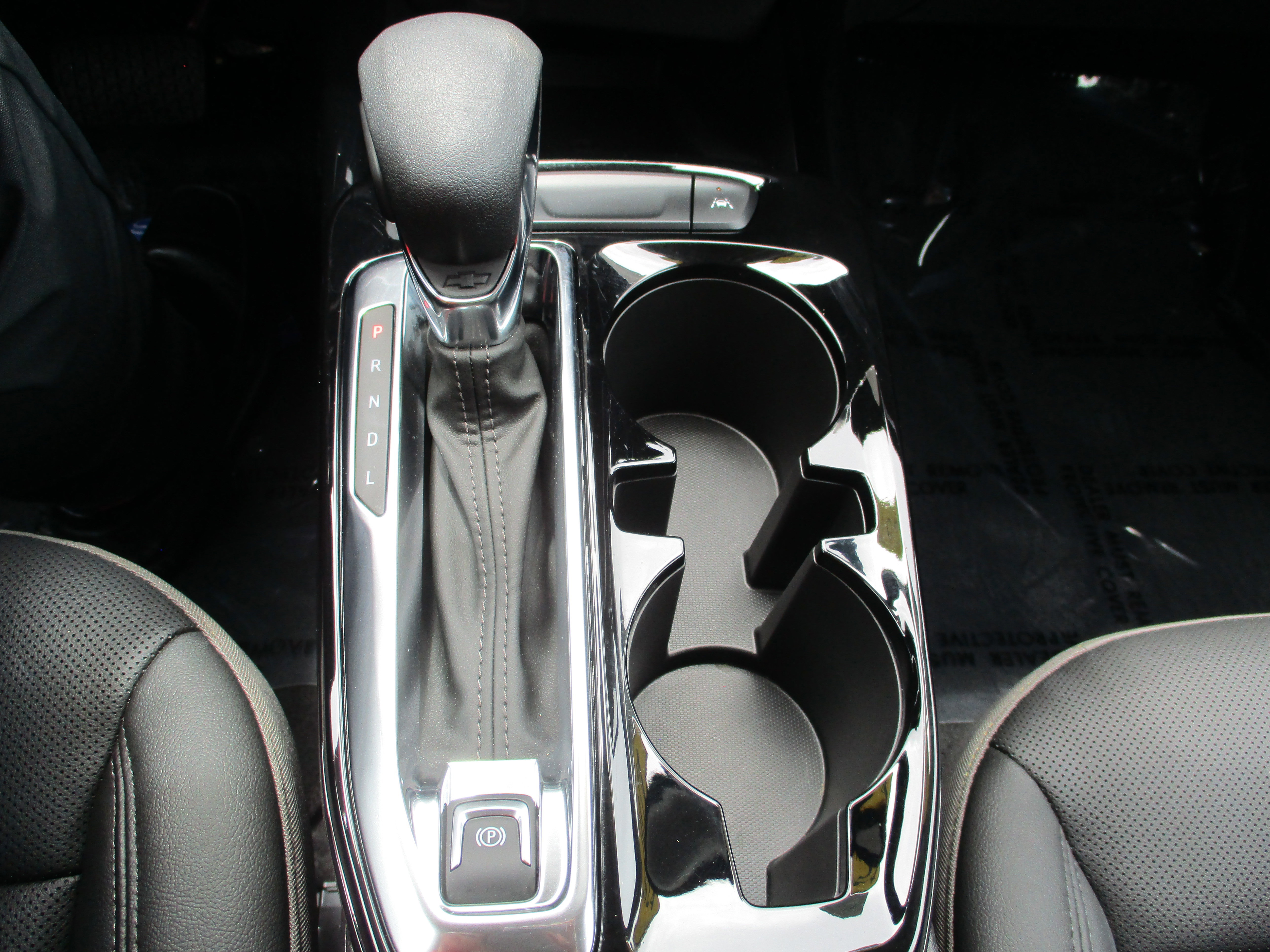 Used 2024 Chevrolet Trax ACTIV w/ Sunroof Package image 13