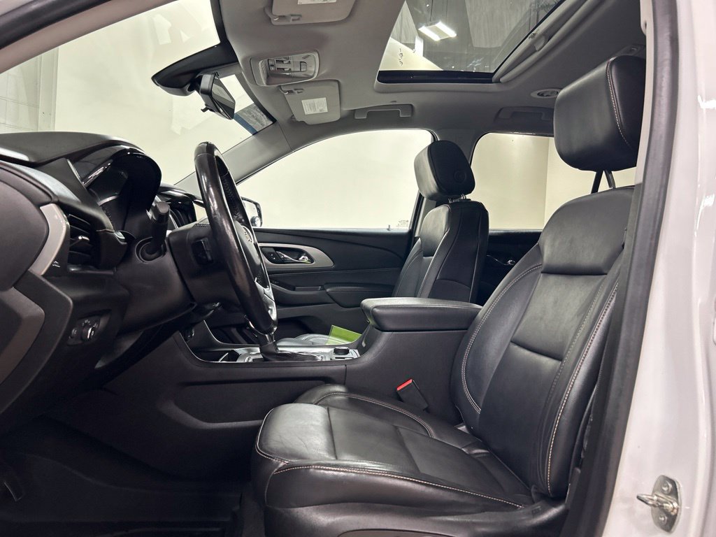 Used 2019 Chevrolet Traverse RS w/ LPO, Floor Liner Package AWD/4WD image 10