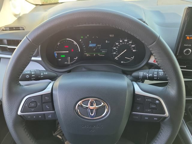 Used 2025 Toyota Sienna XLE w/ XLE Plus Package AWD/4WD image 27