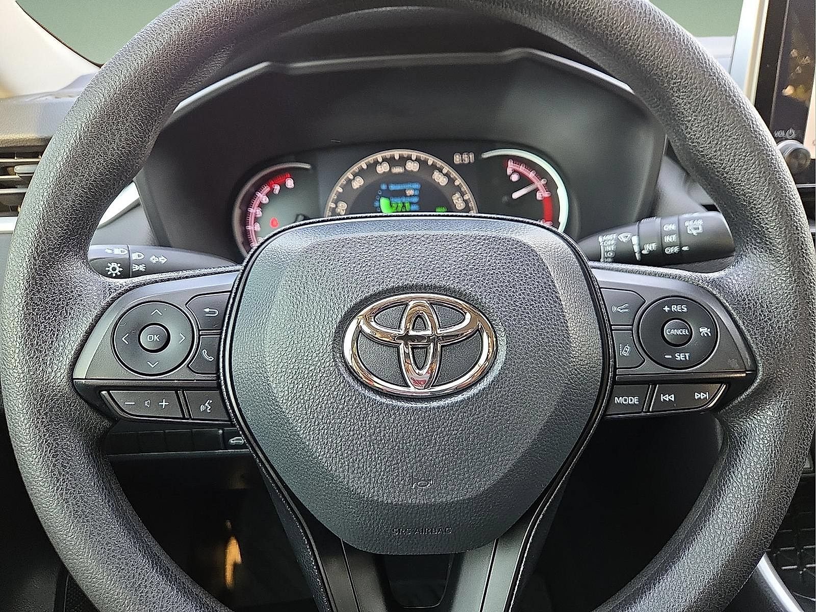 Used 2023 Toyota RAV4 XLE w/ Convenience Package FWD image 24
