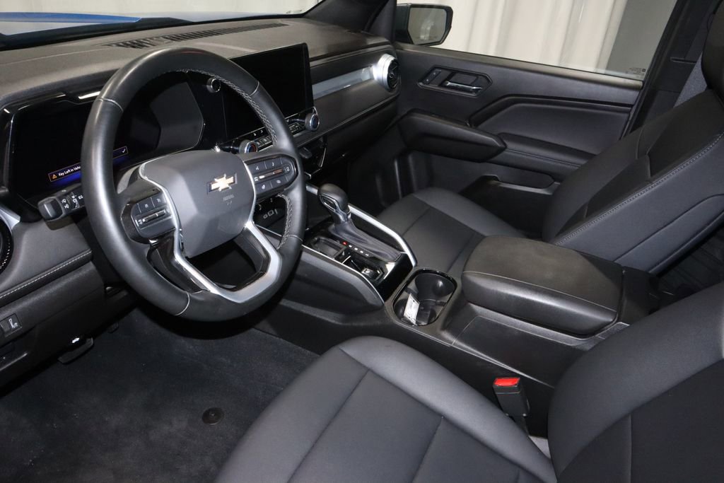 Used 2024 Chevrolet Colorado LT w/ LT Convenience Package III RWD image 19