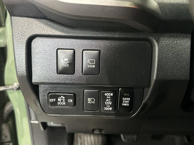 Used 2022 Toyota Tacoma TRD Sport w/ TRD Premium Sport Package AWD/4WD image 34