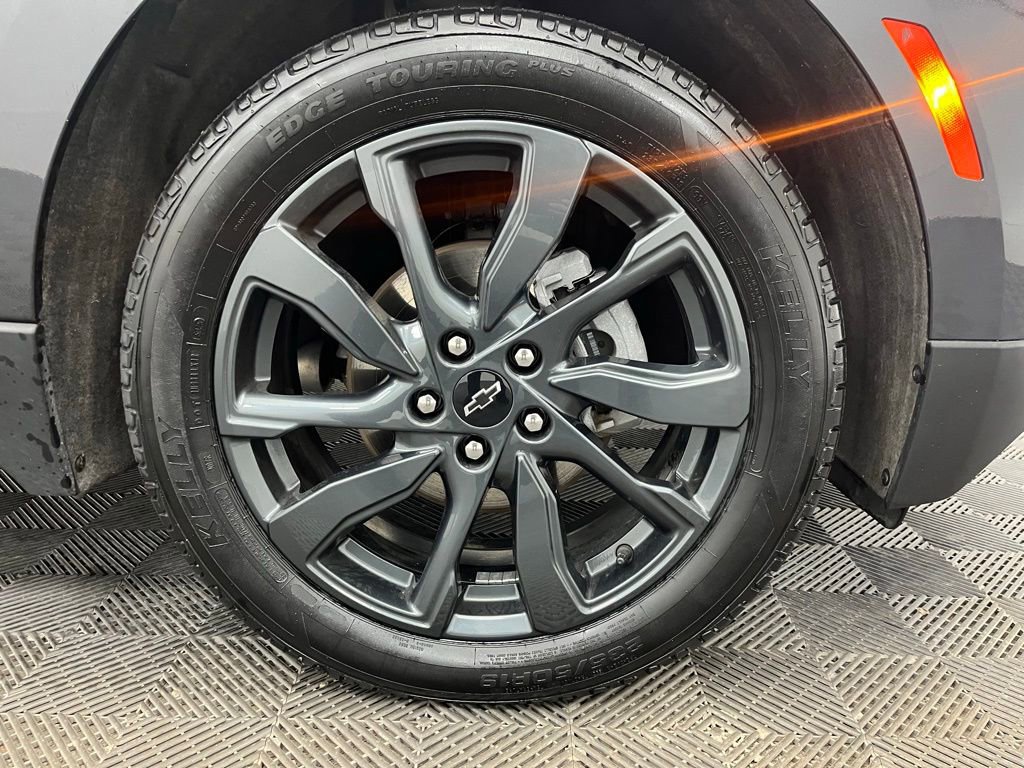 Used 2023 Chevrolet Equinox RS image 16