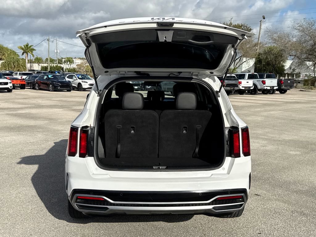 Used 2022 Kia Sorento S image 27