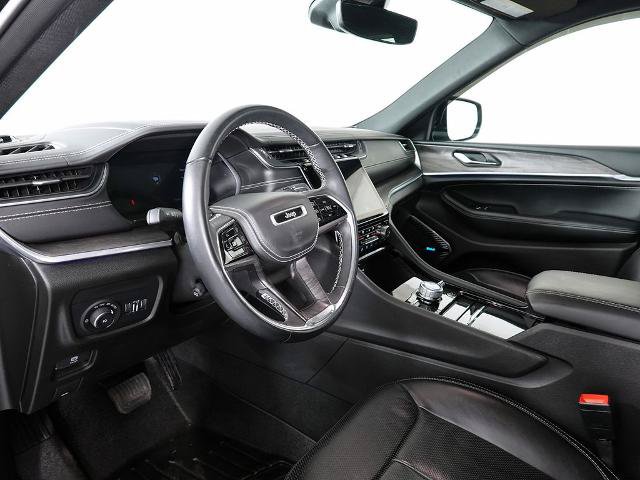 Used 2022 Jeep Grand Cherokee Overland AWD/4WD image 10