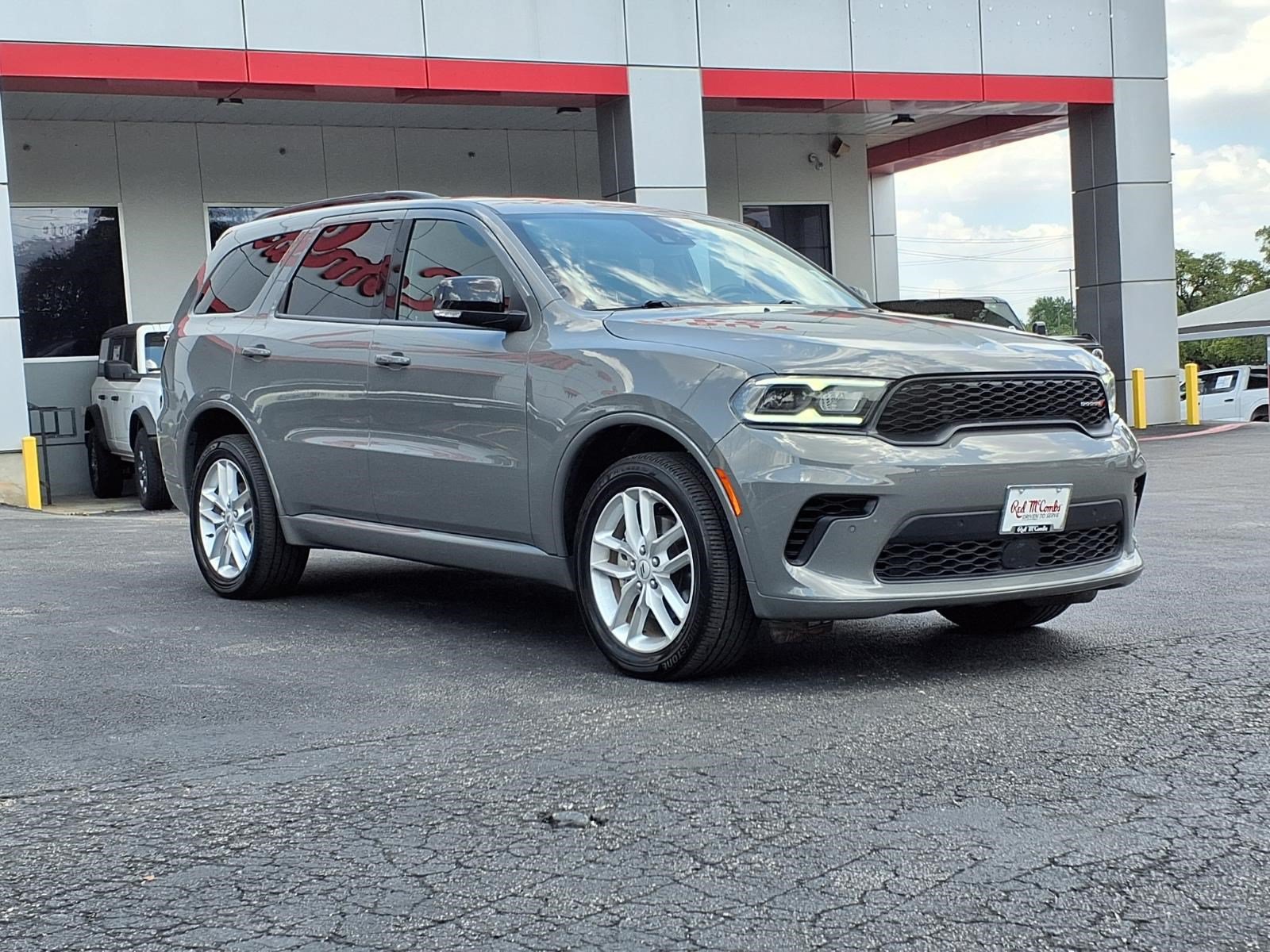 Used 2025 Dodge Durango GT AWD/4WD image 4