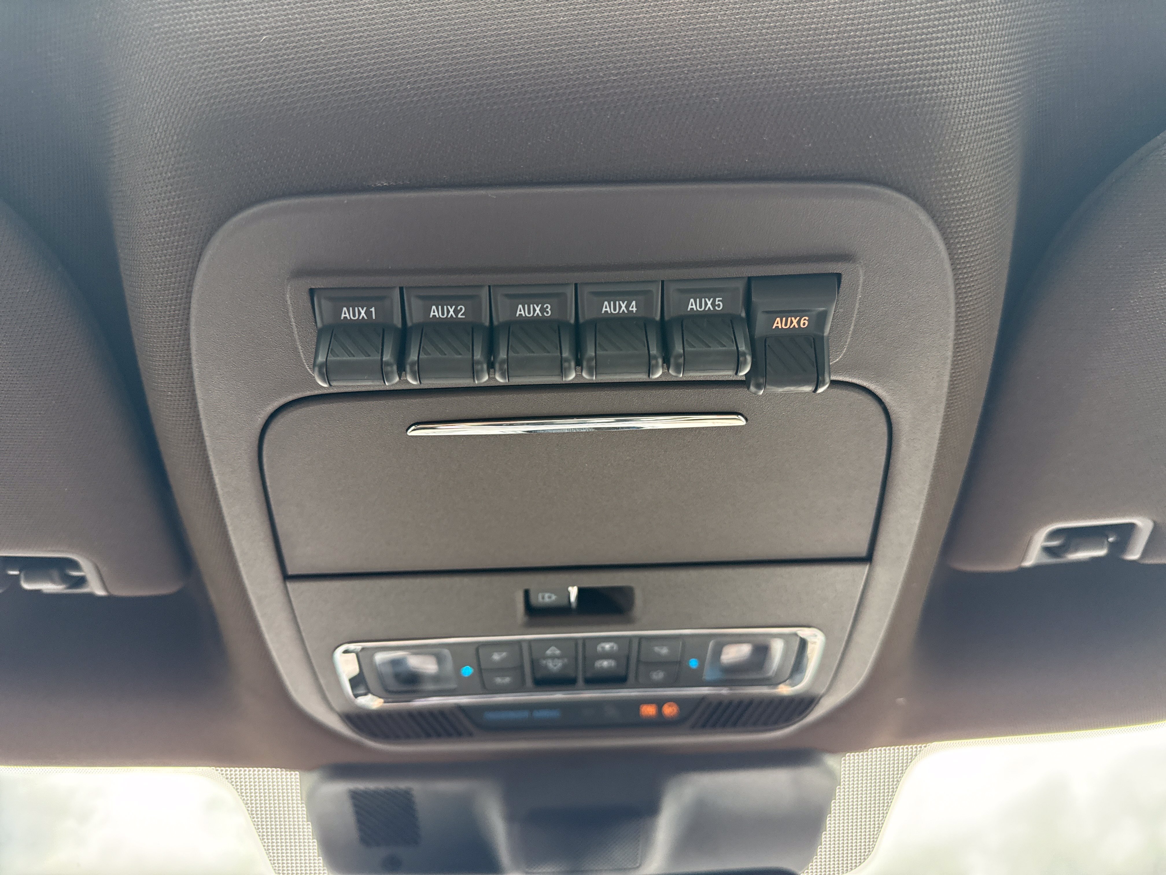 Certified 2024 Ford F350 King Ranch AWD/4WD image 36