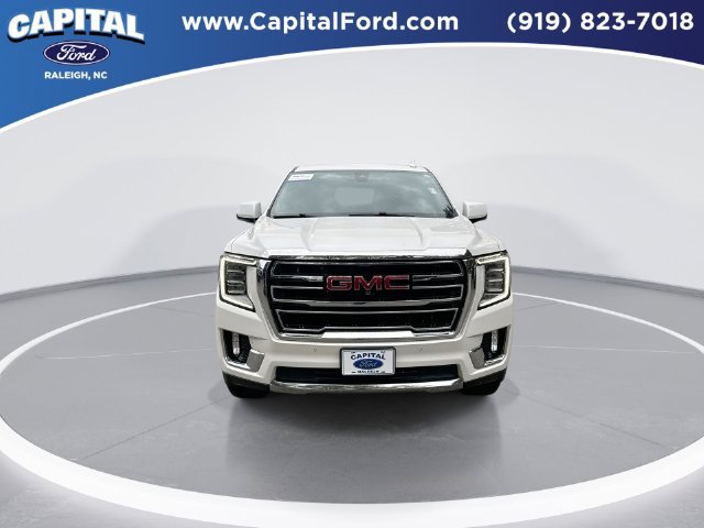 Used 2021 GMC Yukon SLT w/ SLT Premium Package AWD/4WD image 3