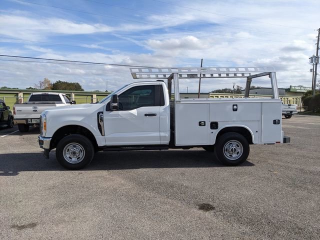 Certified 2023 Ford F250 XL w/ XL Chrome Package image 2
