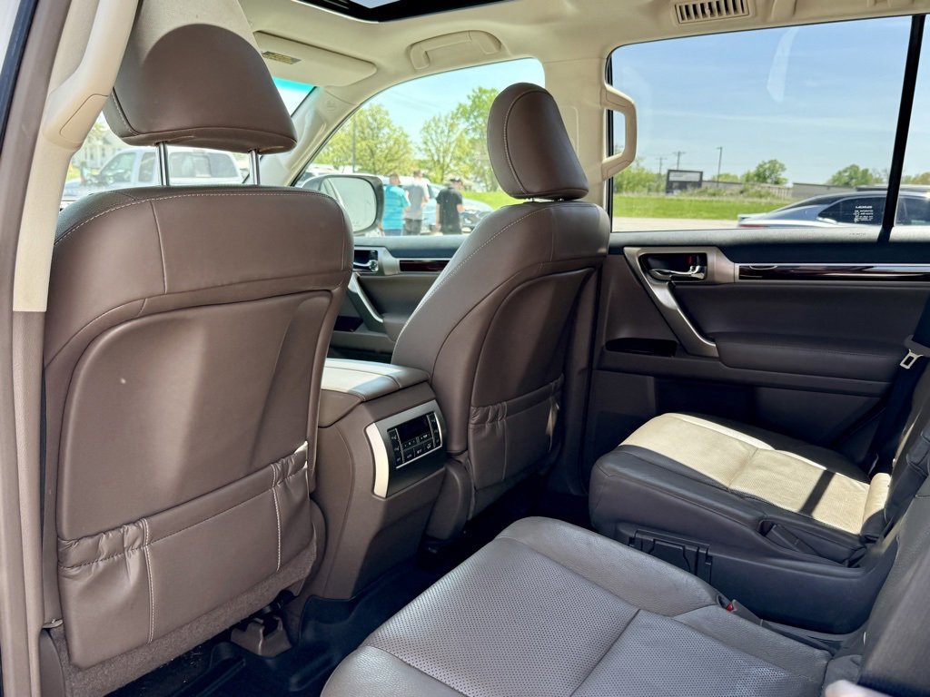Used 2019 Lexus GX 460 460 image 13