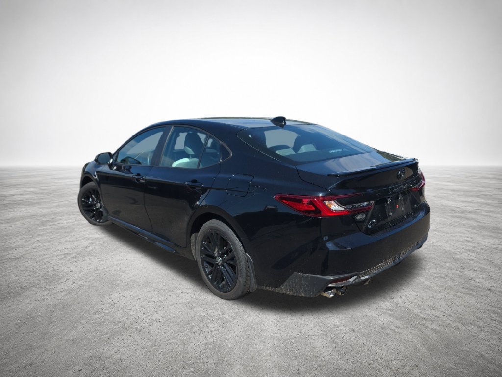 Used 2025 Toyota Camry SE AWD/4WD image 6