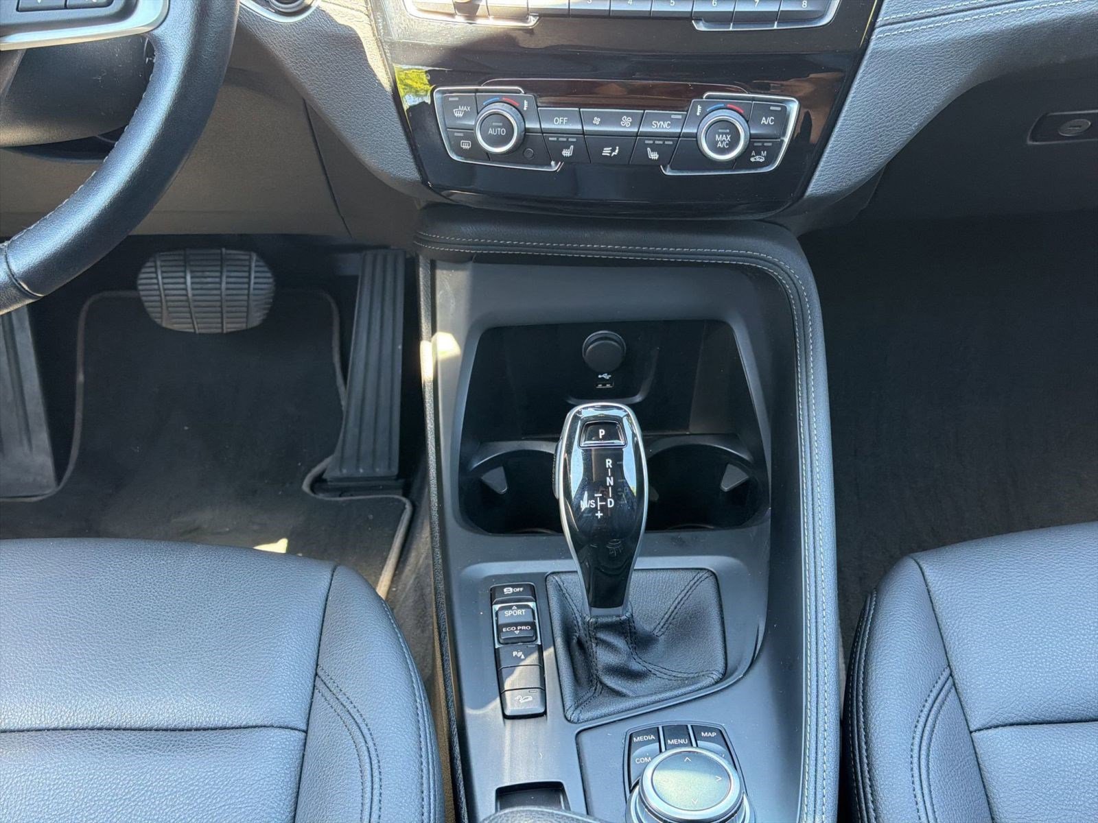 Used 2022 BMW X1 xDrive28i w/ Convenience Package AWD/4WD image 17