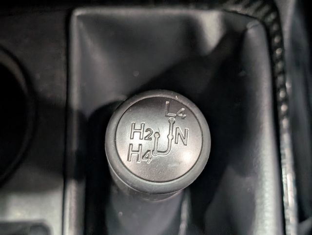 Used 2020 Toyota 4Runner TRD Off-Road image 27