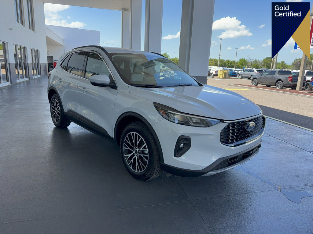 Certified 2025 Ford Escape SE w/ PHEV Premium Package image 1