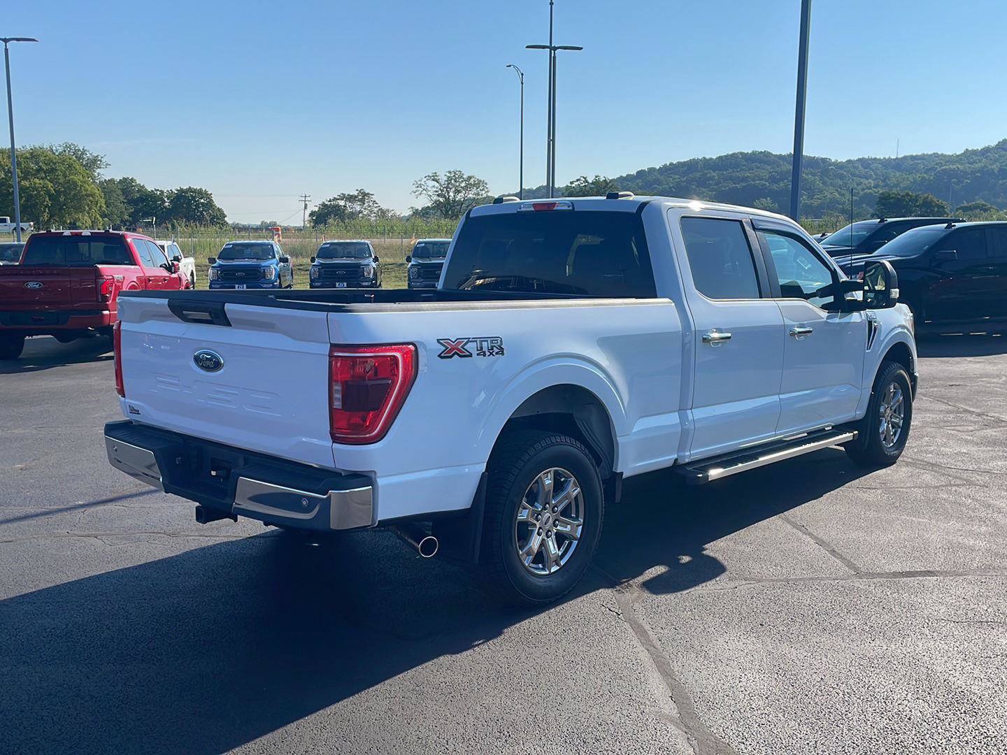 Certified 2022 Ford F150 XLT w/ XTR Package AWD/4WD image 7