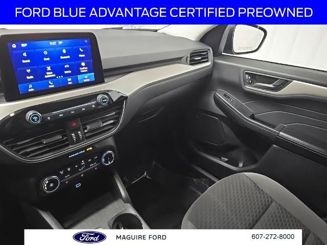 Certified 2022 Ford Escape SE w/ Cold Weather Package AWD/4WD image 29