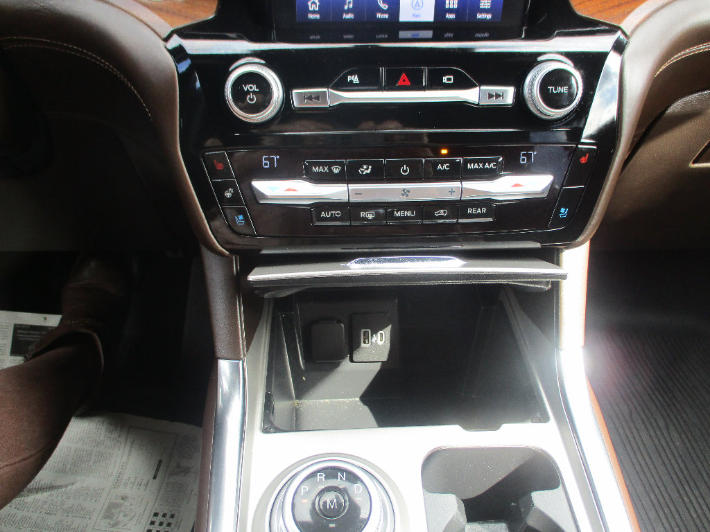 Certified 2021 Ford Explorer King Ranch w/ Premium Technology Package image 9