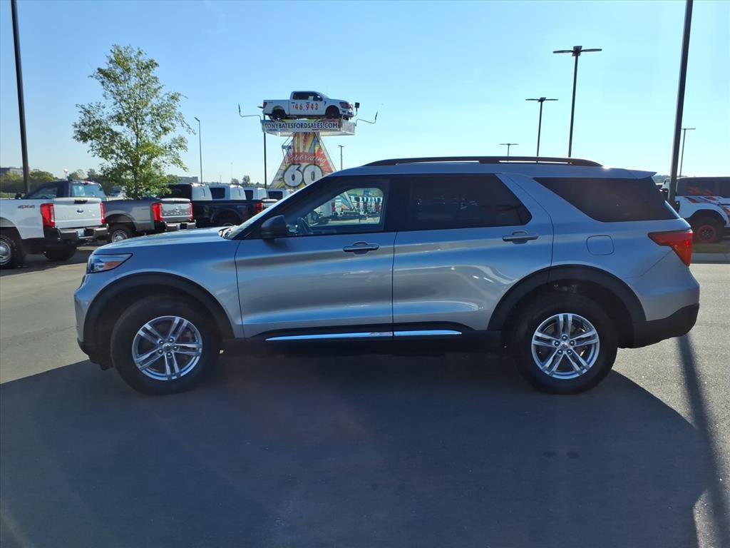 Certified 2023 Ford Explorer XLT w/ Equipment Group 202A image 2