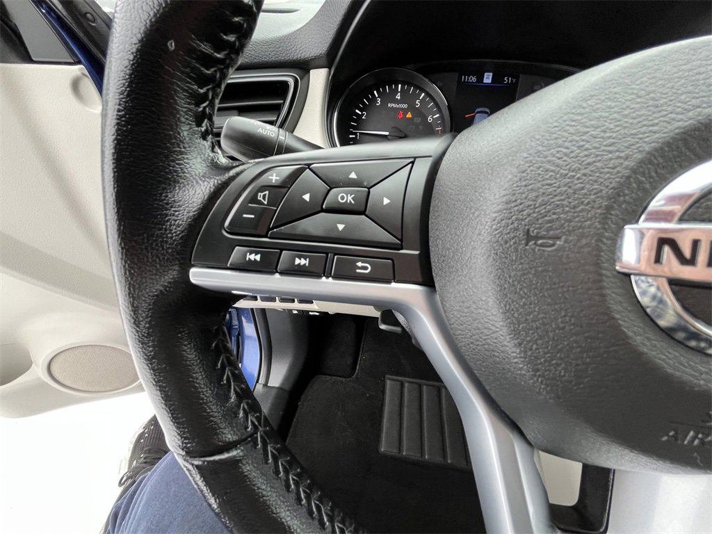 Used 2022 Nissan Rogue Sport SL image 14