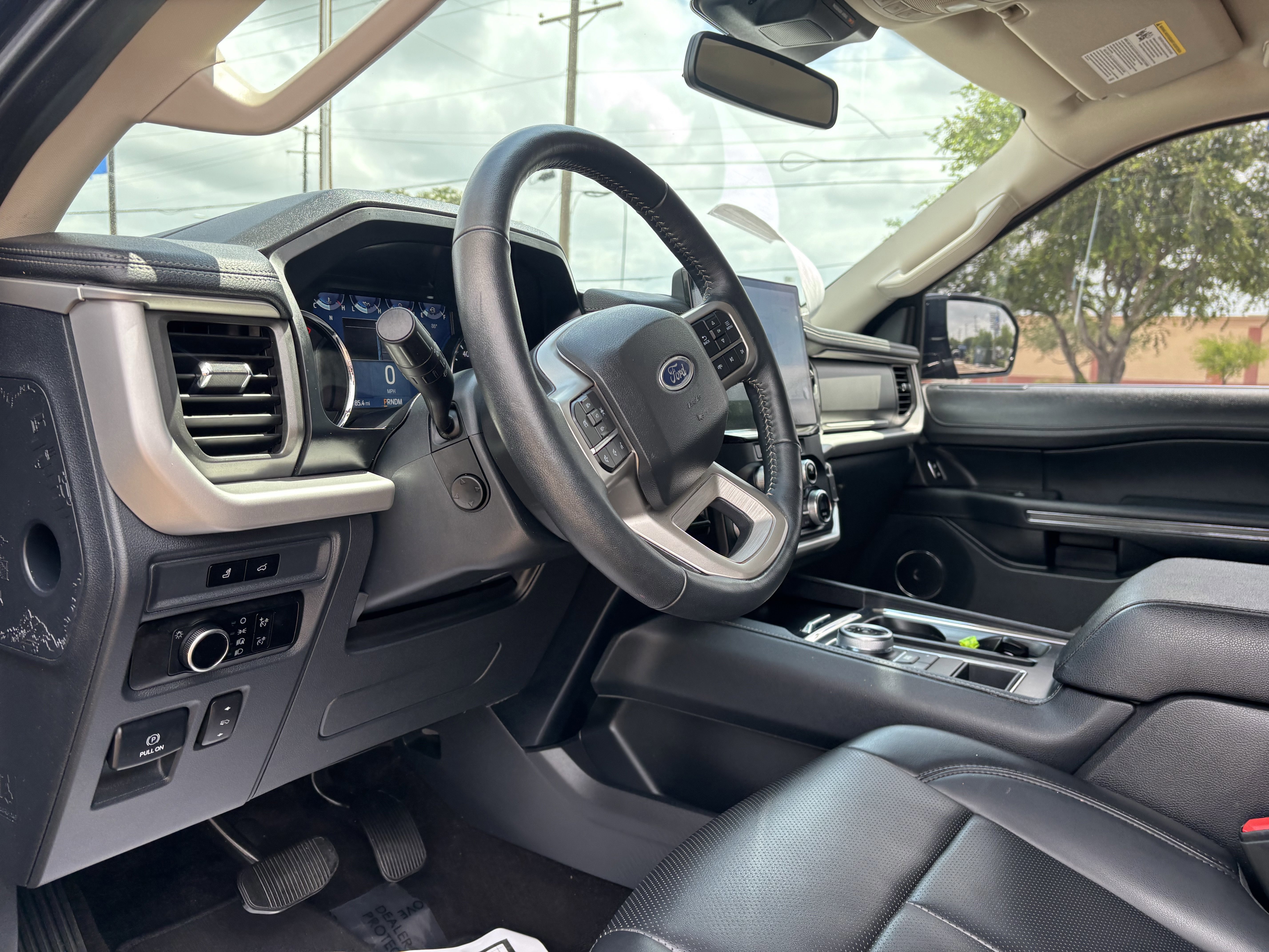 Certified 2023 Ford Expedition XLT RWD image 15