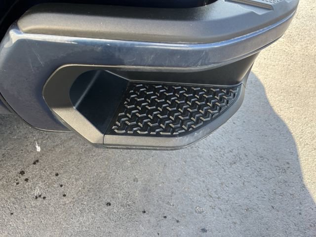 Used 2021 GMC Sierra 1500 Elevation w/ LPO, Elevation Black Package image 10