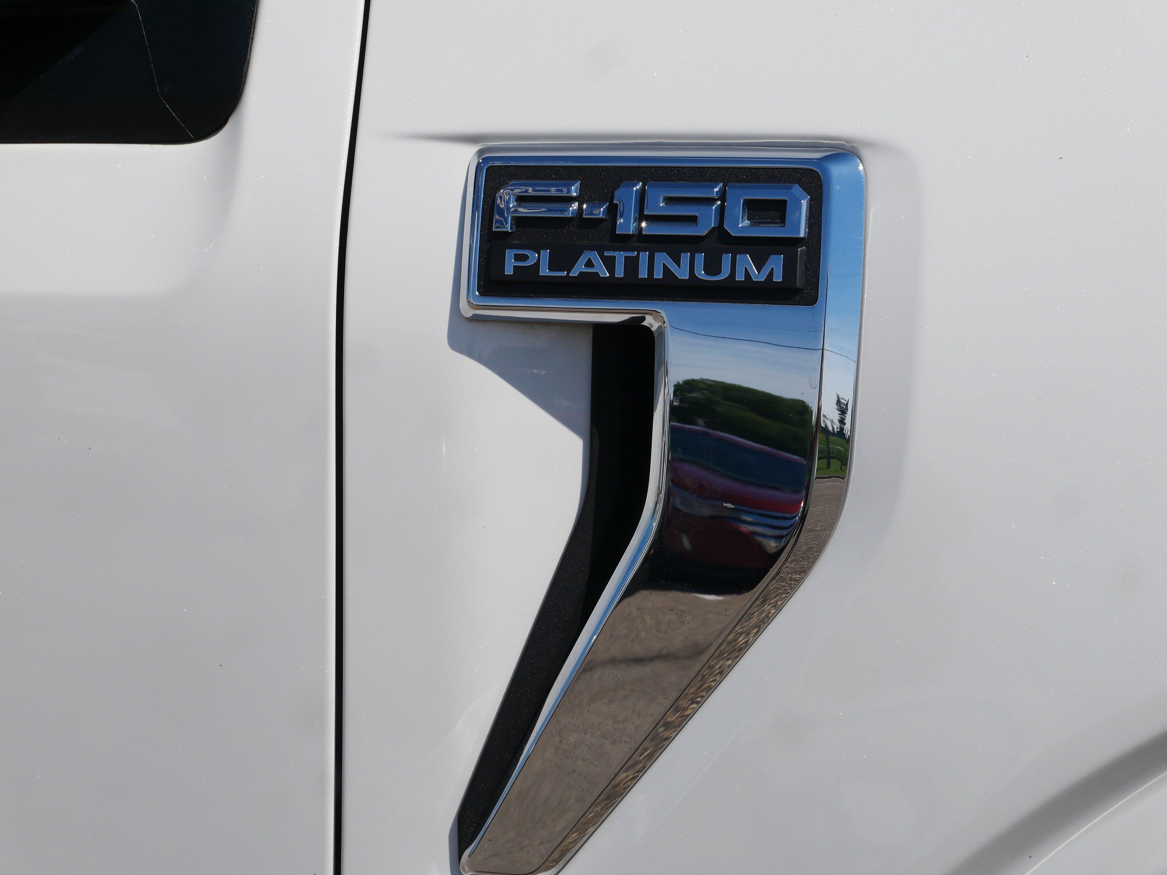 Certified 2021 Ford F150 Platinum w/ Equipment Group 701A High AWD/4WD image 4