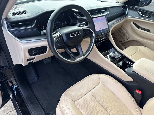 Used 2022 Jeep Grand Cherokee Limited w/ Luxury Tech Group II RWD image 25